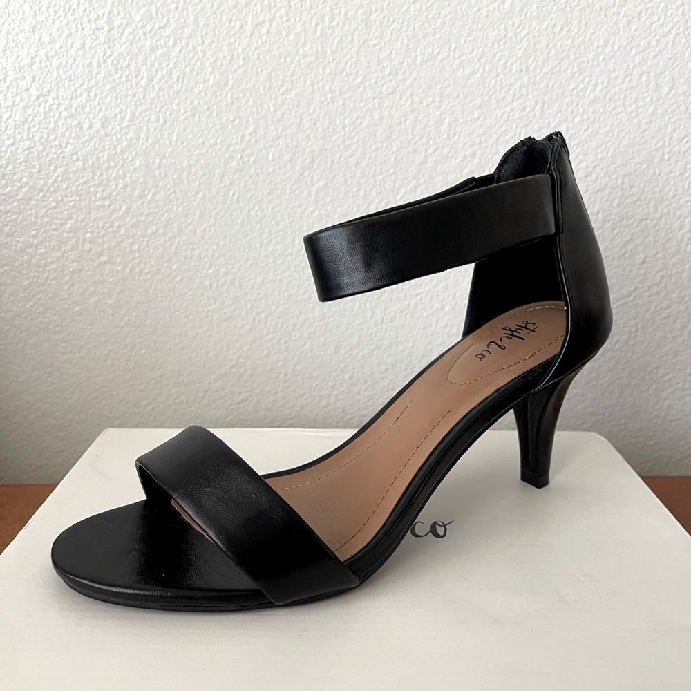 Black Dress Sandals